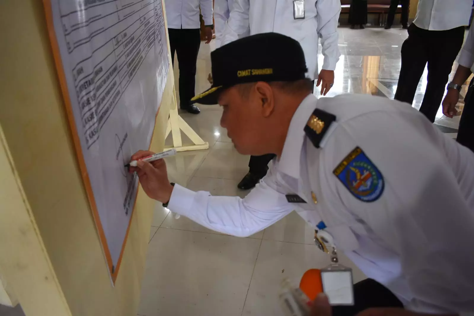 Camat Sawangan Minta Lurah Berinovasi Atasi Persoalan Wilayah