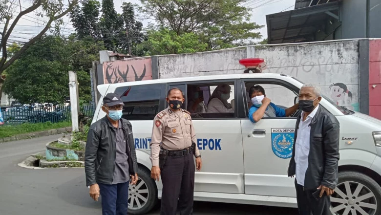 Kelurahan Curug Terus Ingatkan Warga Soal Protokol Kesehatan