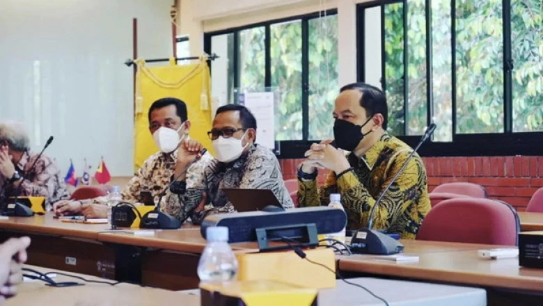 Wakil Wali Kota Bahas Rancangan  Destinasi Heritage Depok Lama dengan UI 