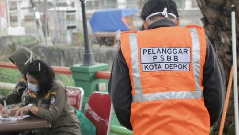 Operasi Gerakan Depok Bermasker di Depan Ruko Center Citayam