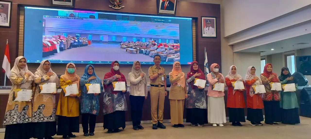 Usai Jalani Pelatihan, Ratusan Kader Posyandu di Depok Diwisuda