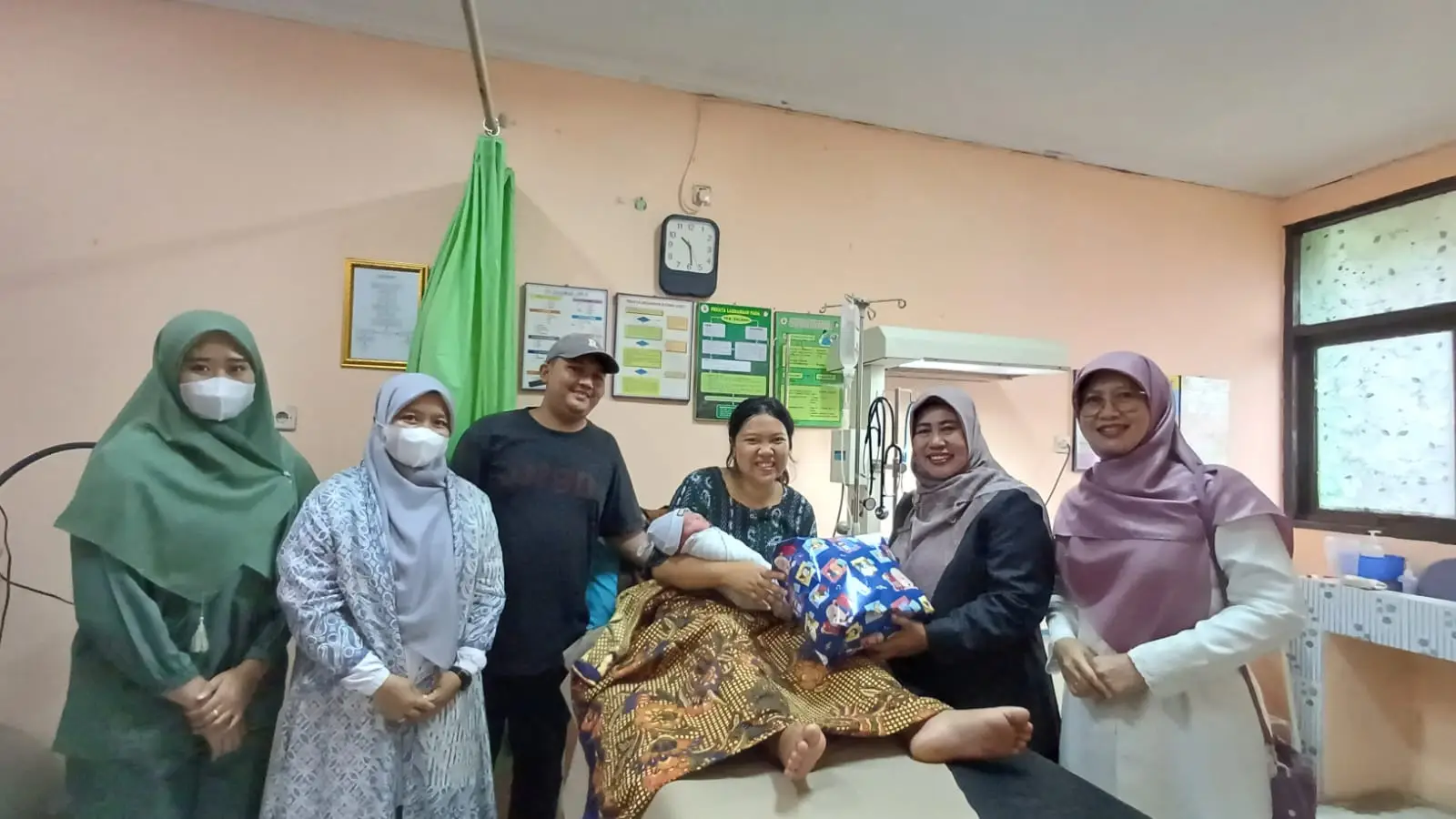Tiga Bayi Lahir Tepat di Hari Jadi ke-26 Kota Depok, Pj Sekda Berikan Kado Spesial