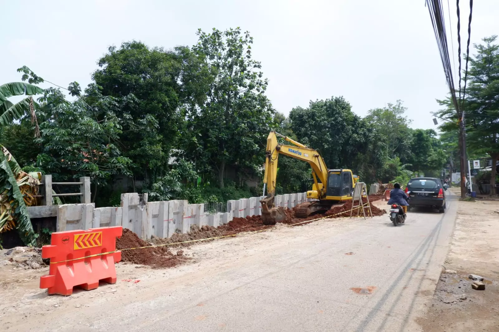 DPUPR Depok Rekonstruksi Jalan Tanah Baru, Selesai Desember 2024