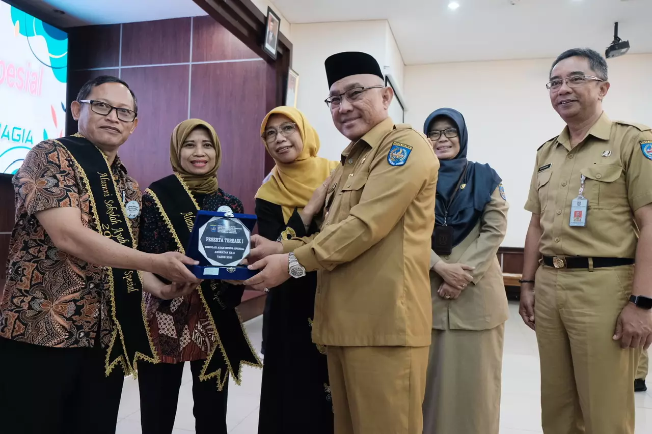 DP3A2KB Gelar Wisuda Sekolah Ayah Bunda Spesial Angkatan ke-2