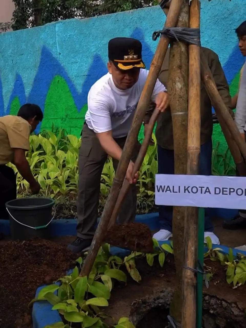 Sulap TPS Jadi Taman, Supian Suri: Investasi untuk Anak Cucu di Masa Depan