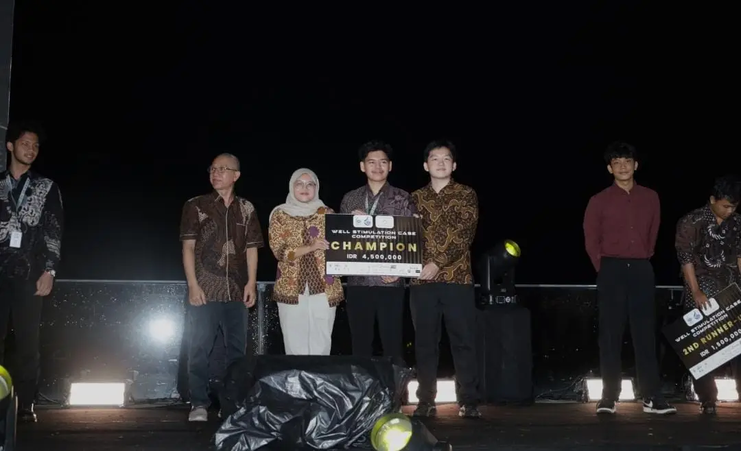 Tiga Mahasiswa Teknik Kimia UI Raih Juara Pertama Well Stimulation Case Competition OGIP 2025