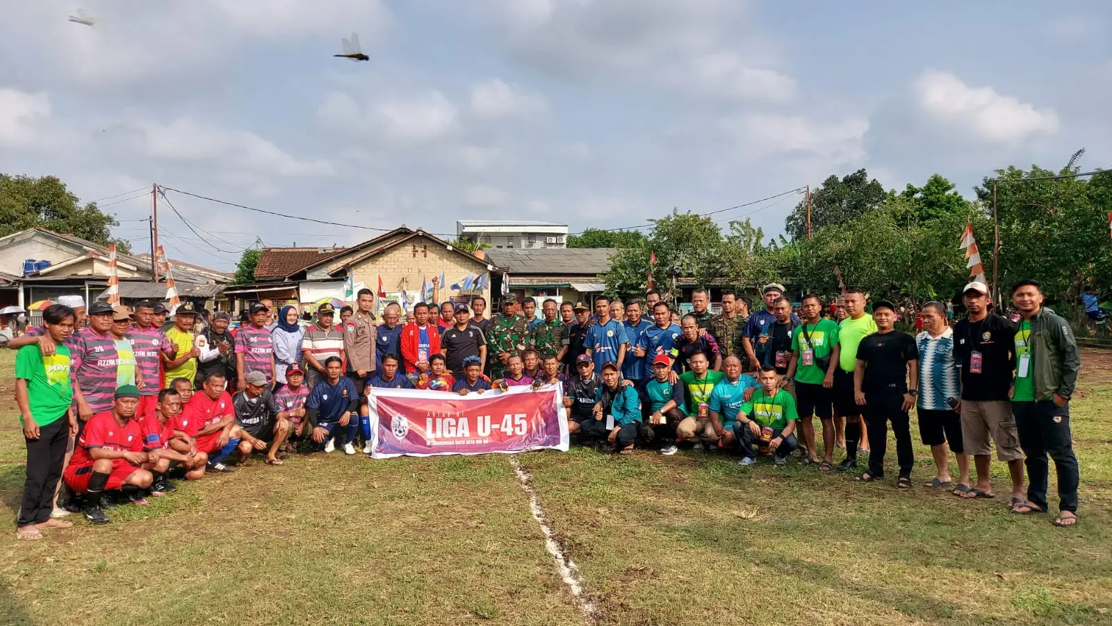 Pererat Silaturahmi, RW 006 Ratujaya Gelar Turnamen Sepak Bola U-45