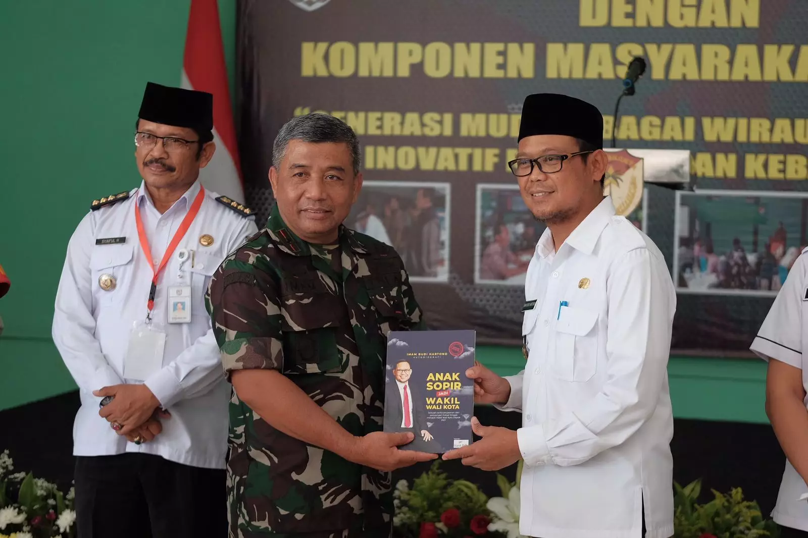 Wakil Wali Kota Beri Ilmu Kewirausahaan Kepada Peserta Komsos Kodim Depok