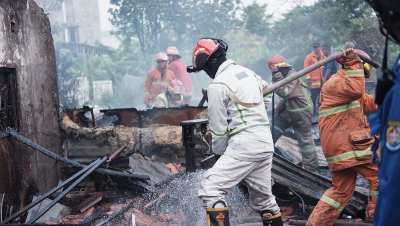 Damkar Depok Lakukan 631 Kali Penyelamatan selama 2021