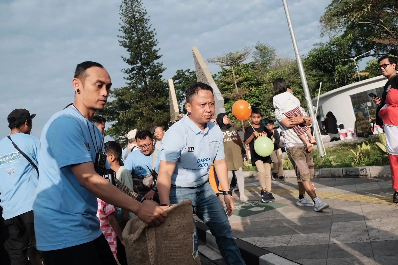 Depok Kece di CFD, Supian Suri Serukan Aksi Kurangi Sampah Plastik