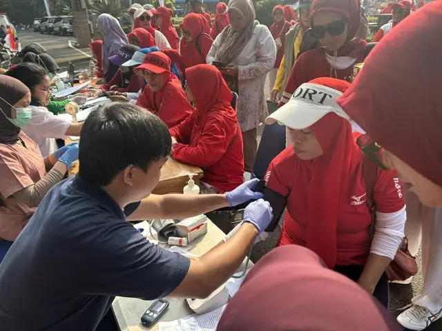 Cek Kesehatan Gratis HUT ke-81 RI, Warga Depok Antusias Periksa Kondisi Tubuh