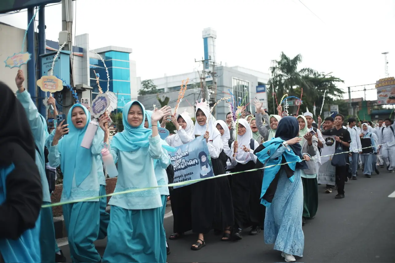 Sambut Ramadan 1447 H, Ratusan Pelajar Depok Pawai di Jalan Margonda