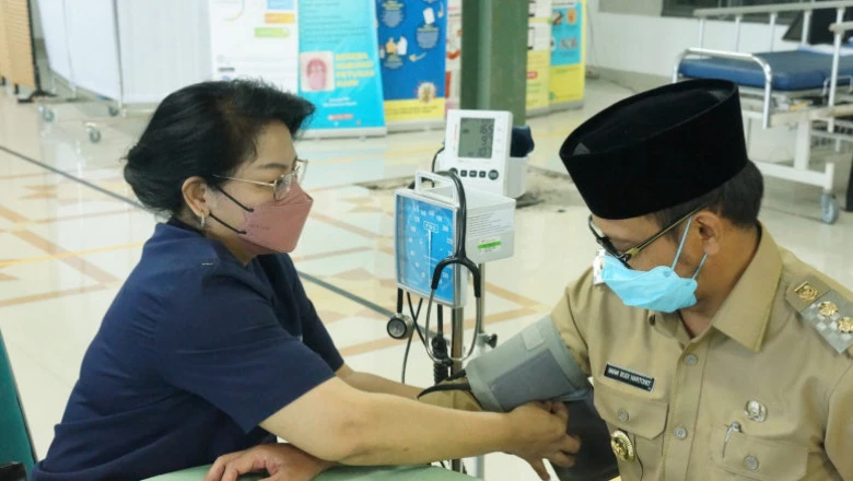 Wakil Wali Kota Depok Terima Suntikan Vaksin Covid-19 Dosis Kedua