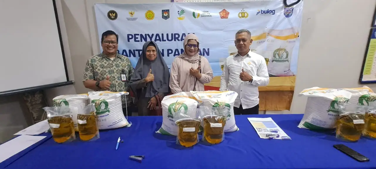 Ribuan Penerima Bantuan di Gandul Terima BPNT dan PKH