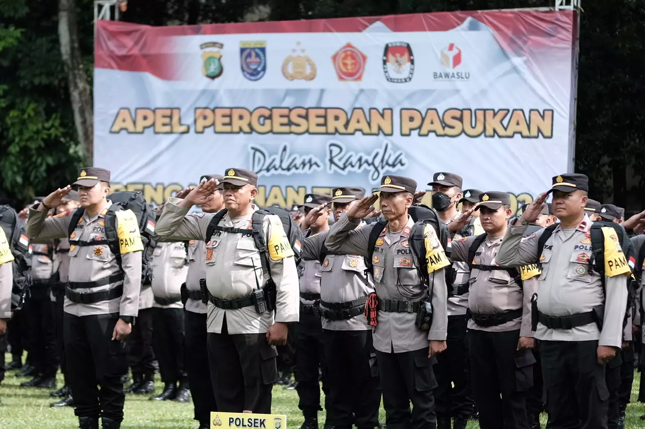 Polres Metro Depok Gelar Apel Pergeseran Pasukan Pengamanan TPS Pemilu 2024