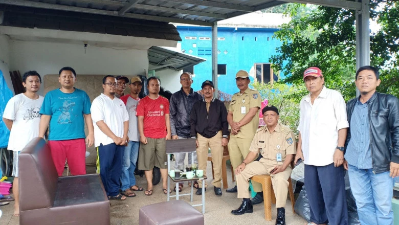 Pasca Banjir, Camat Cilodong Tinjau Beberapa Lokasi Terdampak