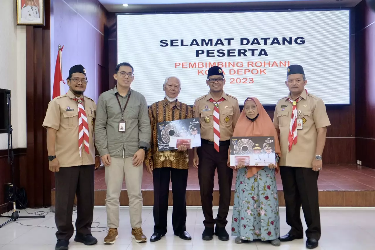 Wakil Wali Kota Serahkan Dana Insentif Pembimbing Rohani Tahun 2023