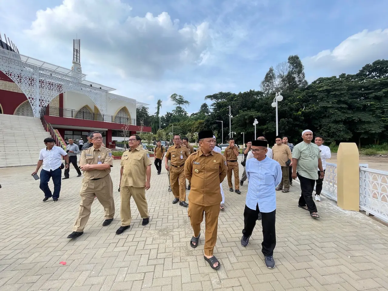 Jadi Rencana Pembangunan Kantor Kemenhaj, Wali Kota Depok Tinjau Masjid Agung Jatijajar