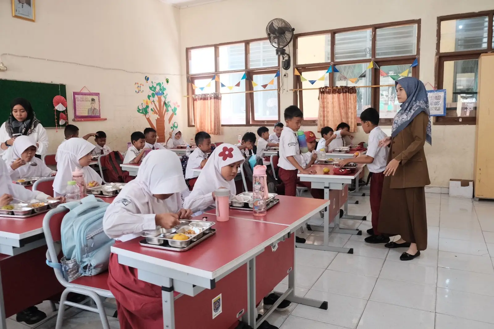 18 Ribu Siswa di Kota Depok Dapat Makan Bergizi Gratis Perdana