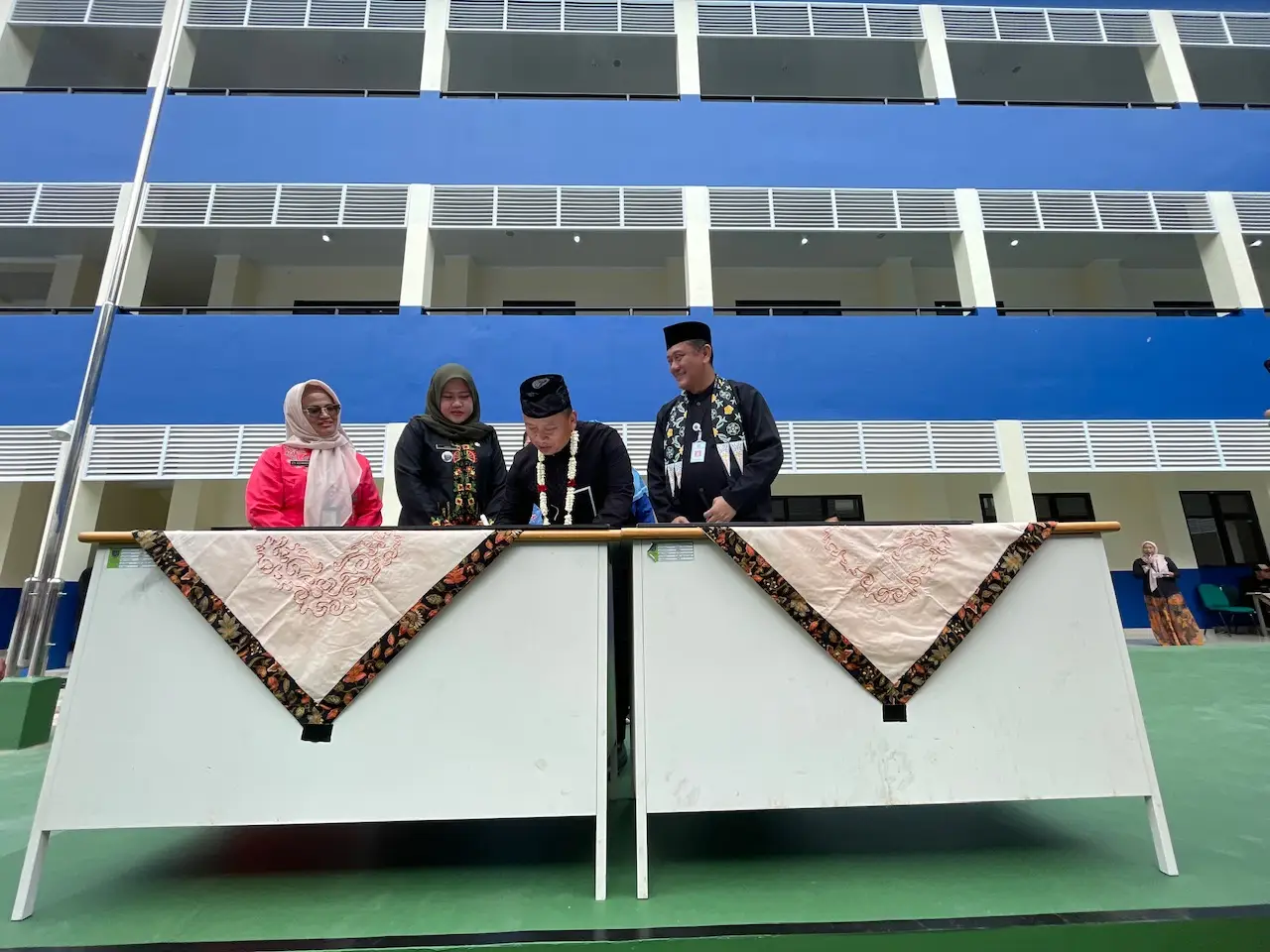 Wali Kota Depok Resmikan Gedung Baru Kelurahan Tugu
