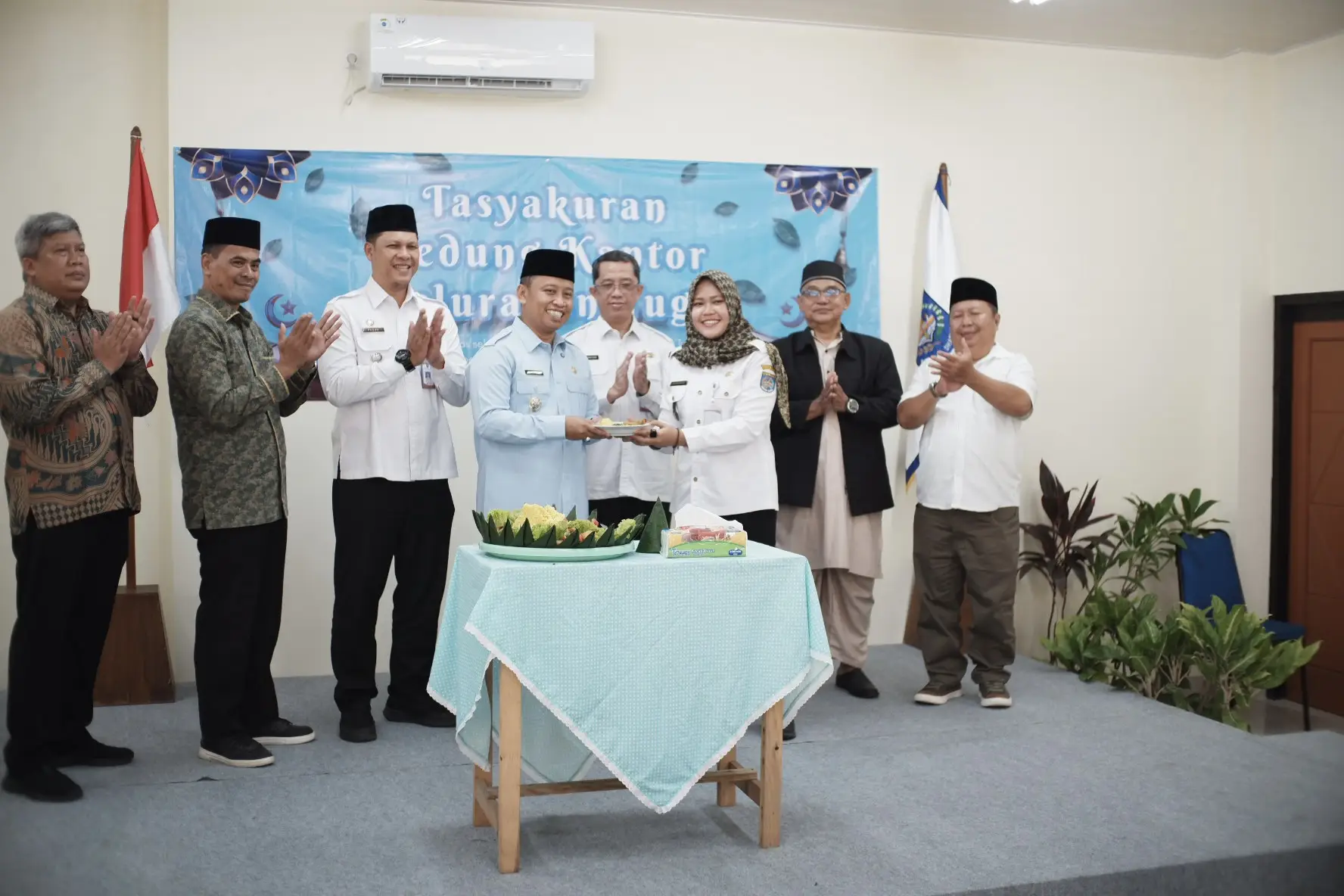 Tasyakuran Gedung Baru, Kelurahan Tugu Gelar Tumpengan