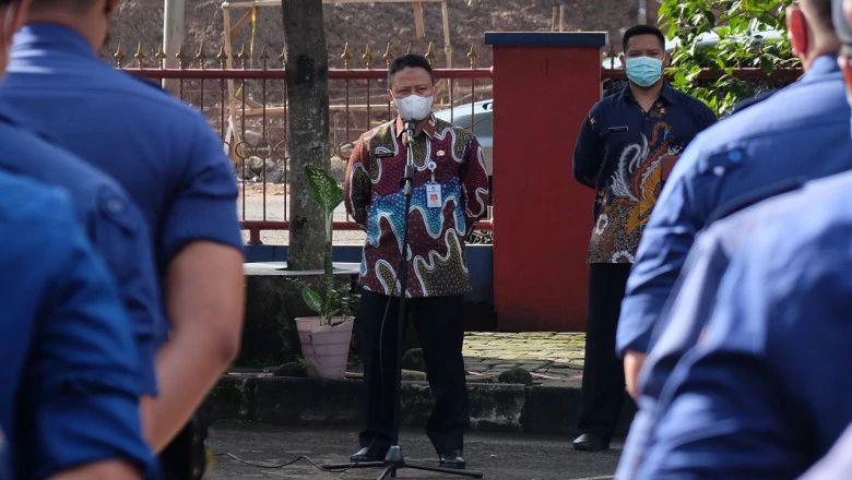 Sekda Depok Apresiasi Kinerja Damkar yang Cepat dan Tanggap