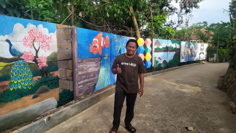 Warga Bojongsari Diajak Jaga Kebersihan melalui Mural