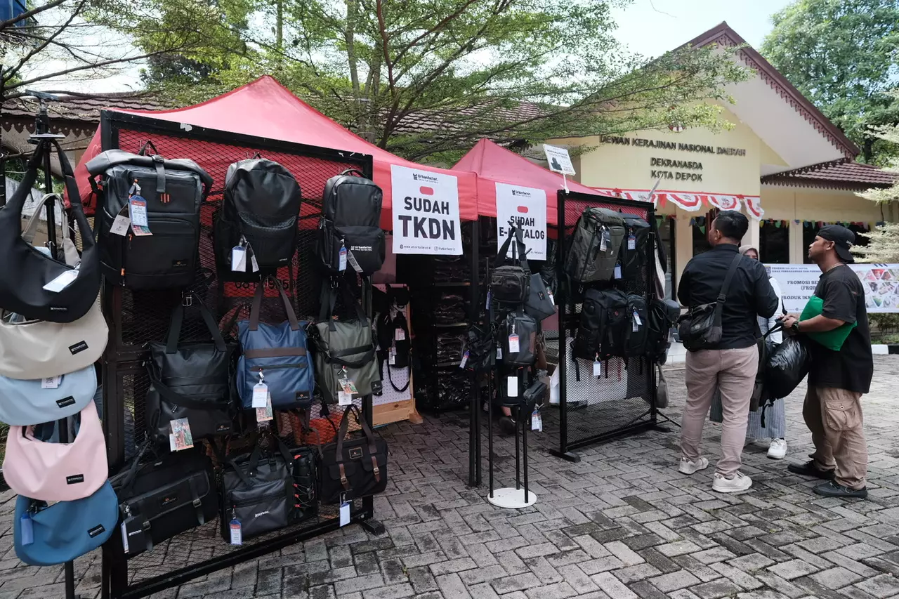 UMKM dan IKM Depok Pamerkan Produk Unggulannya di Halaman Gedung Dekranasda