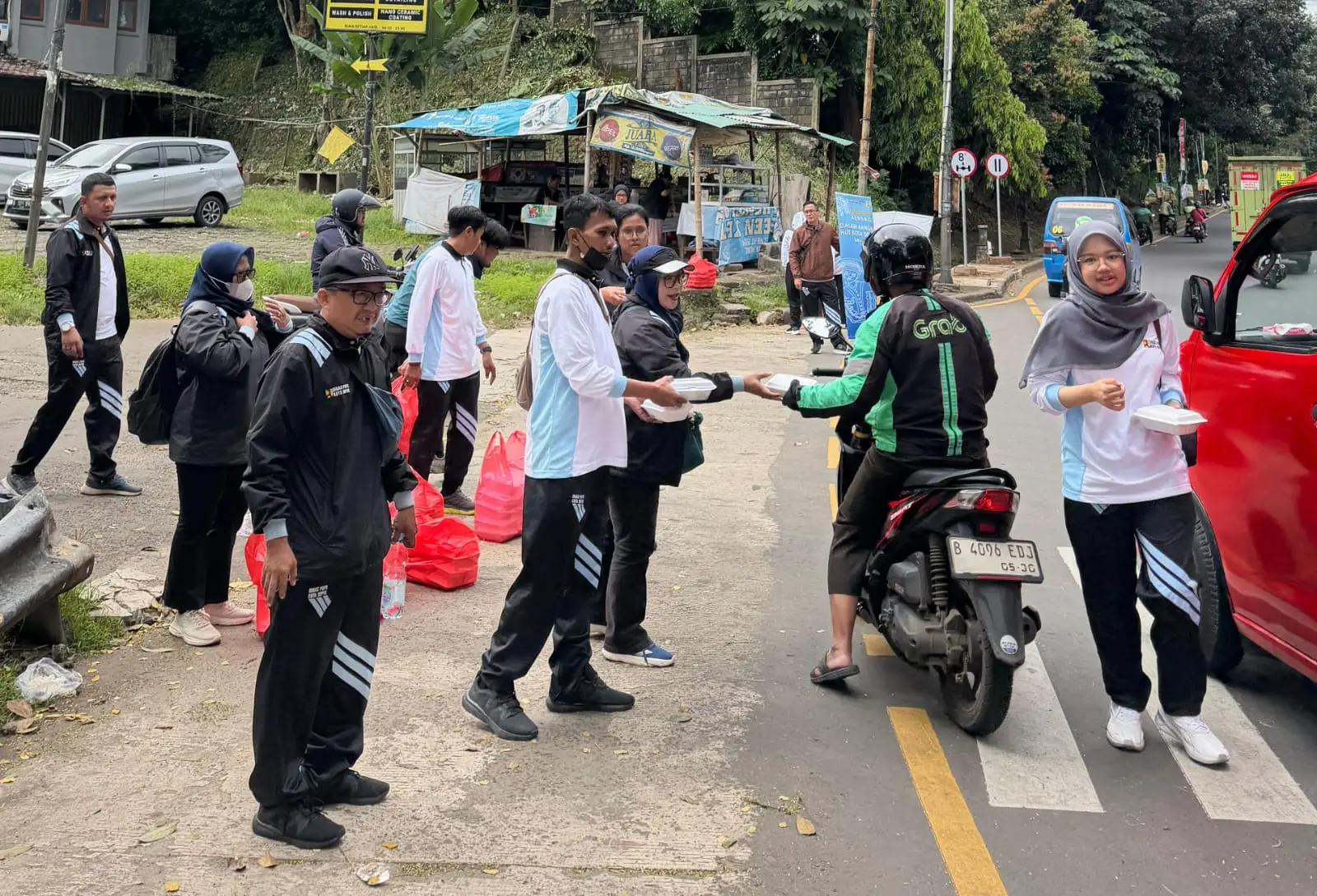 Rayakan HUT ke-27, PUPR Depok Gelar Aksi Berbagi di Sejumlah Titik