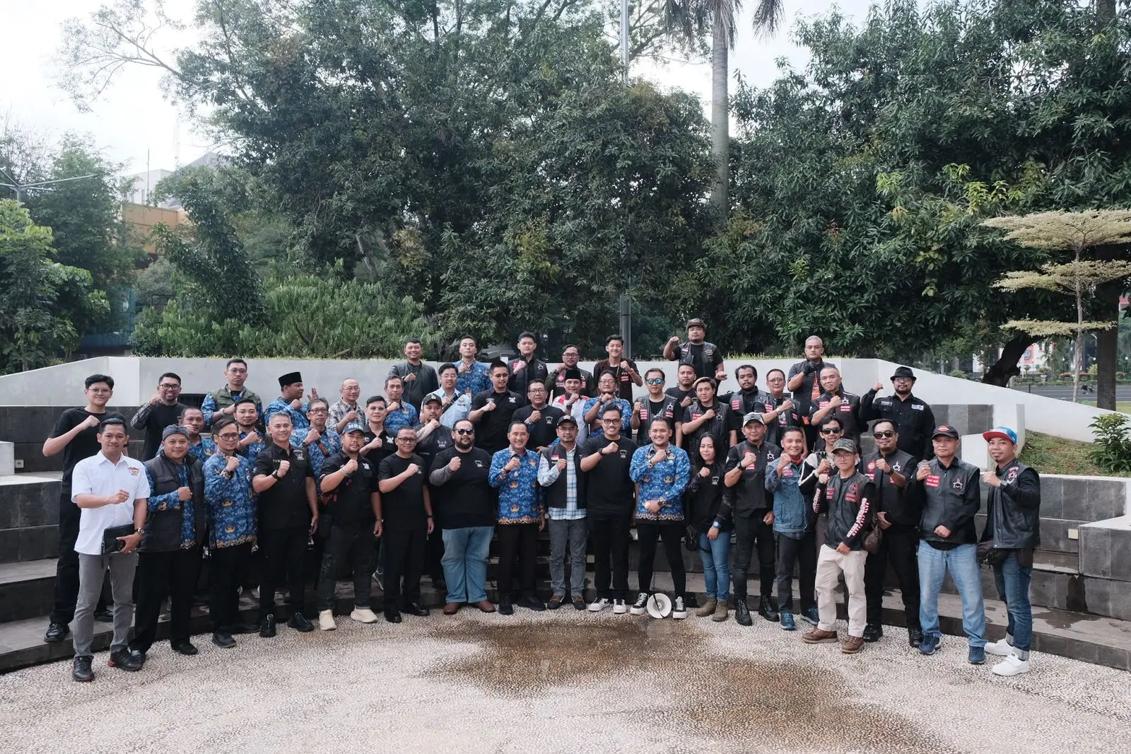 Wawalkot Depok Bersama Komunitas Motor Berbagi 1.000 Takjil di Bulan Ramadan