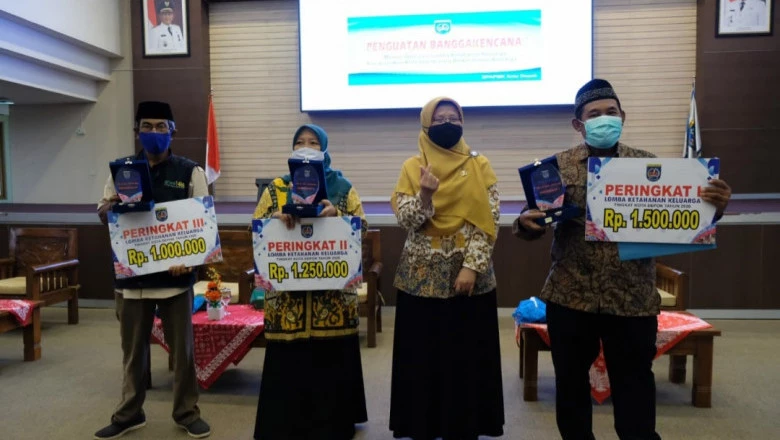 Penghargaan Lomba Kampung KB Tingkat Kota Depok
