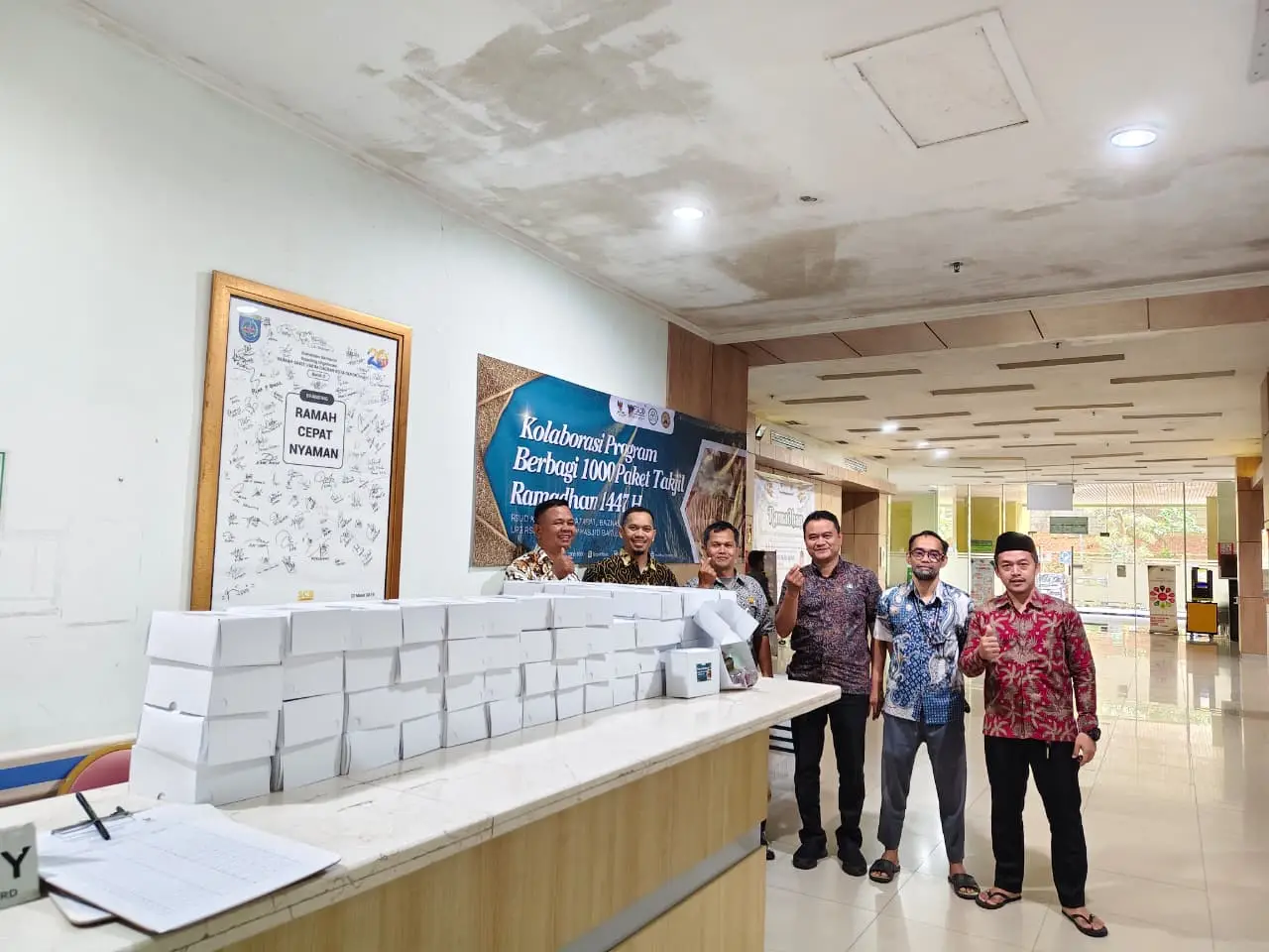 Ramadan Penuh Kepedulian, RSUD KiSA Depok dan BAZNAS Bagikan 1.000 Paket Takjil