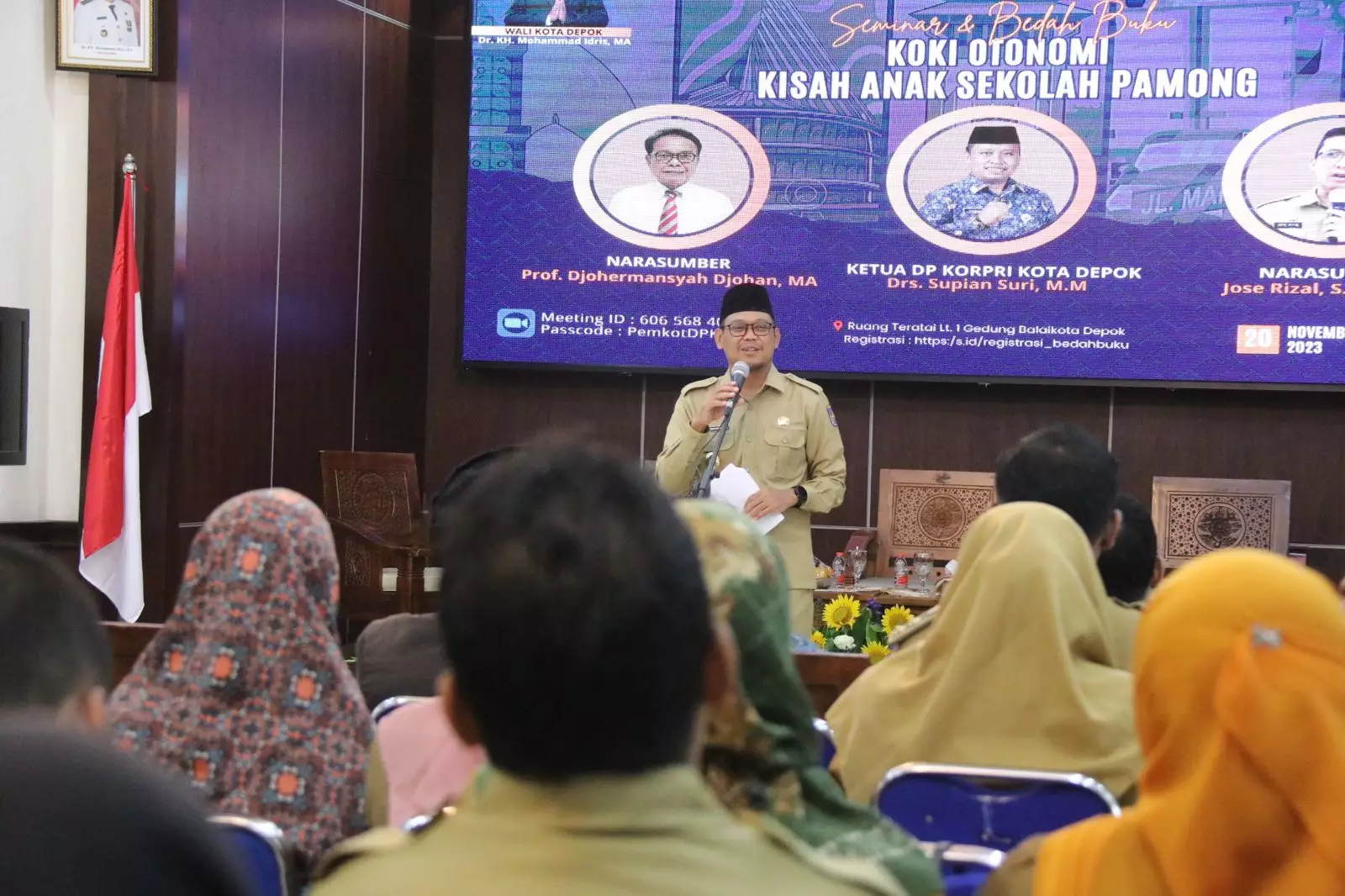 Buka Seminar Bedah Buku, Wakil Wali Kota Ajak ASN Tingkatkan Minat Baca dan Tulis