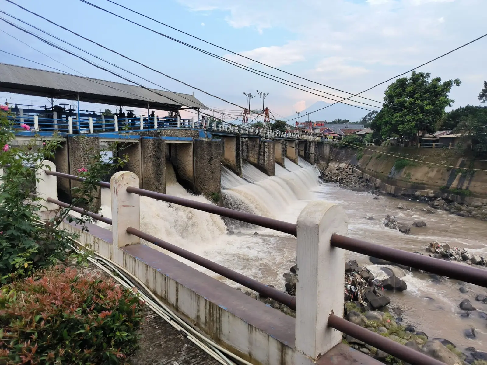 TMA Katulampa Normal, Warga Depok Diimbau Waspada Hujan Lokal