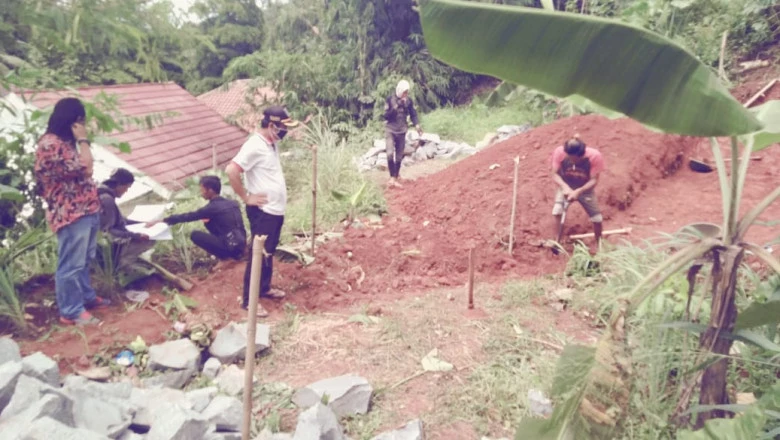 Antisipasi Longsor, Area di Sekitar SDN 03 Pontir Diturap