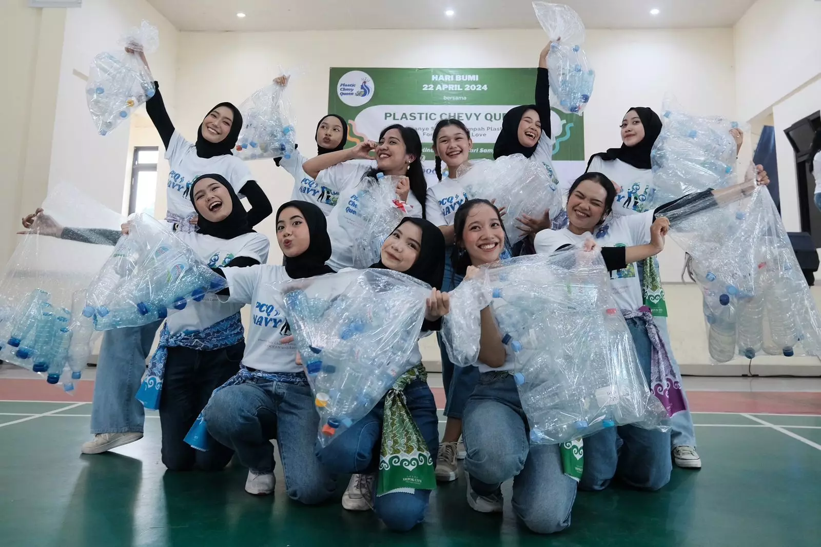 Cara Menyenangkan PCQ Ajak Gen-Z Kurangi Sampah Plastik