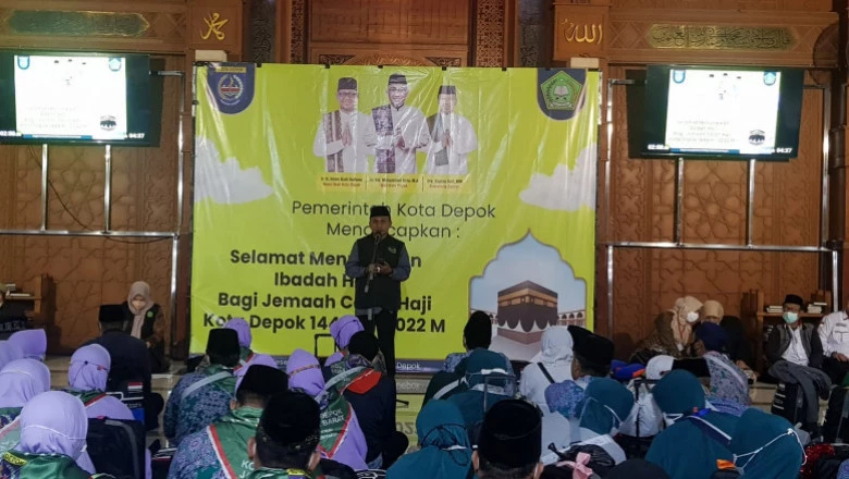 404 Jemaah Calhaj Asal Depok Resmi Diberangkatkan ke Tanah Suci
