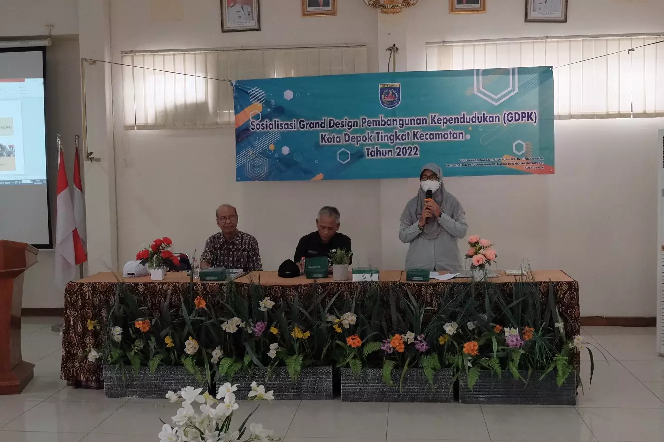 DP3AP2KB Sosialisasikan GDPK Kota Depok di Kecamatan Tapos