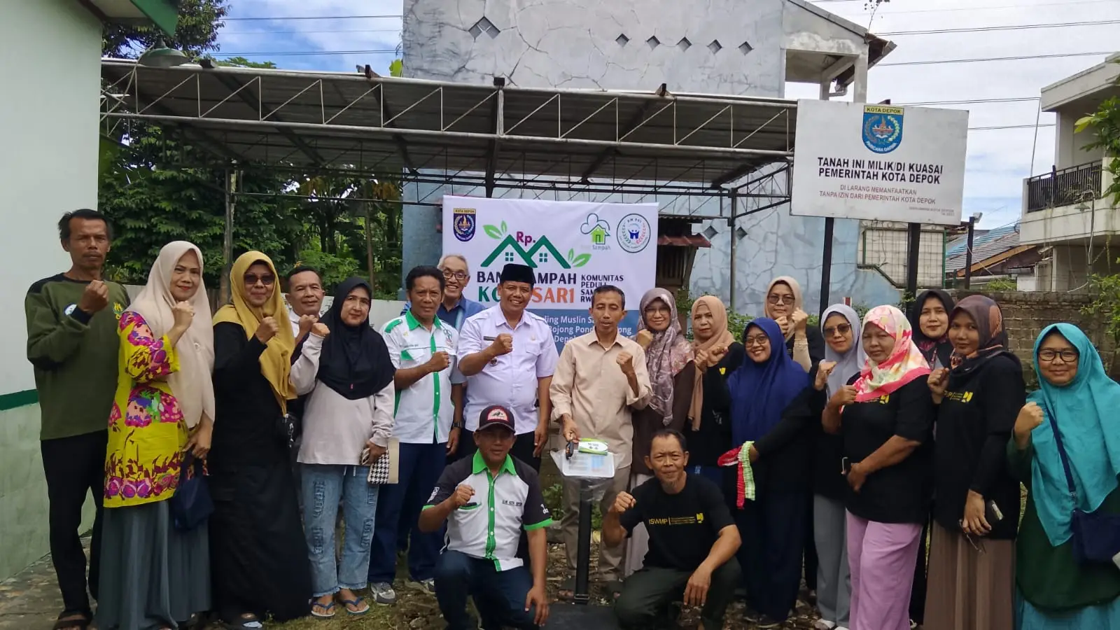 Kelola Sampah Tingkat Lokal, Bank Sampah RW 01 Boponter Resmi Beroperasi