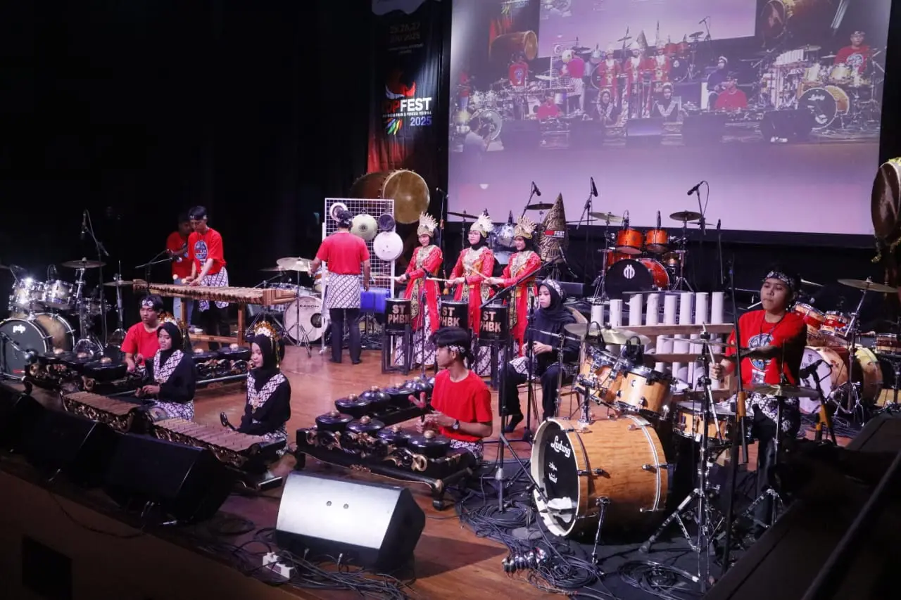Prestasi Gemilang! Tim Perkusi STPHBK Sabet Juara 2 Nasional di IDP Fest 2025