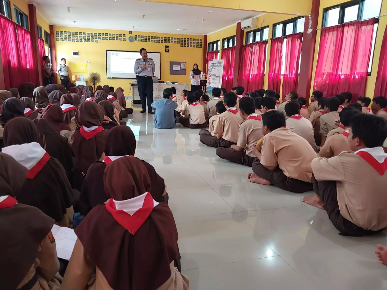 Dishub Sosialisasikan Keselamatan dan Tertib Lalu Lintas di Yayasan Pendidikan Ruhama