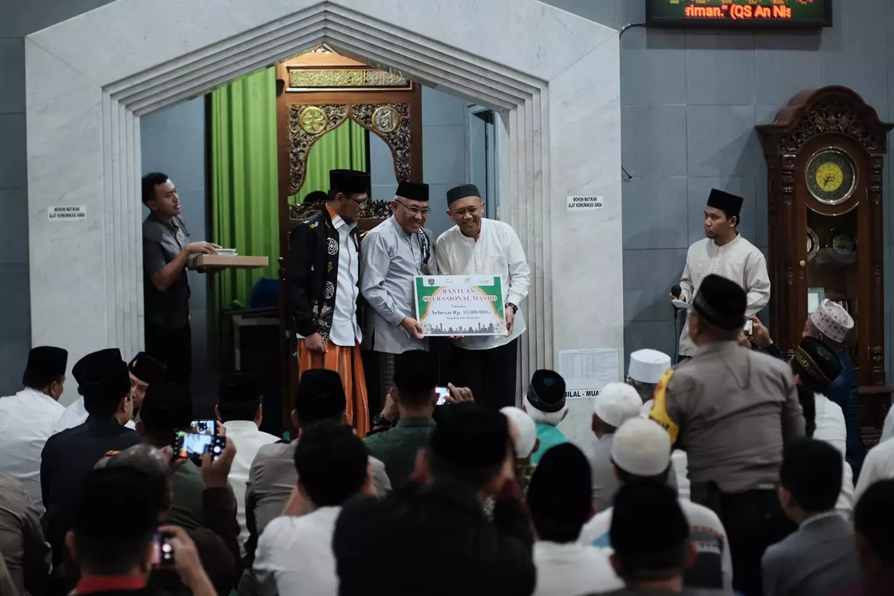 Pemkot Gandeng bjb dan Baznas Depok Beri Bantuan ke Masjid An-Nur
