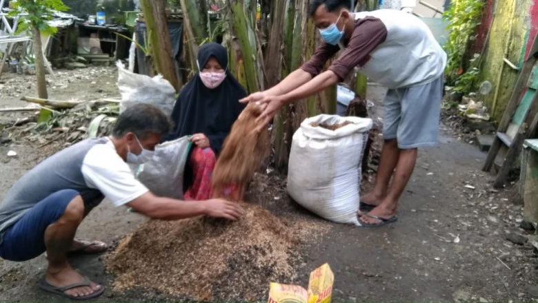Satgas KSTJ RW 07 Ratujaya Bantu Penuhi Kebutuhan Pokok Warga Isoman