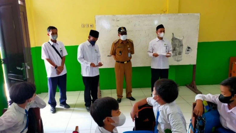 Lurah Meruyung Sebut Prokes Ketat Wajib Dijalankan di Sekolah