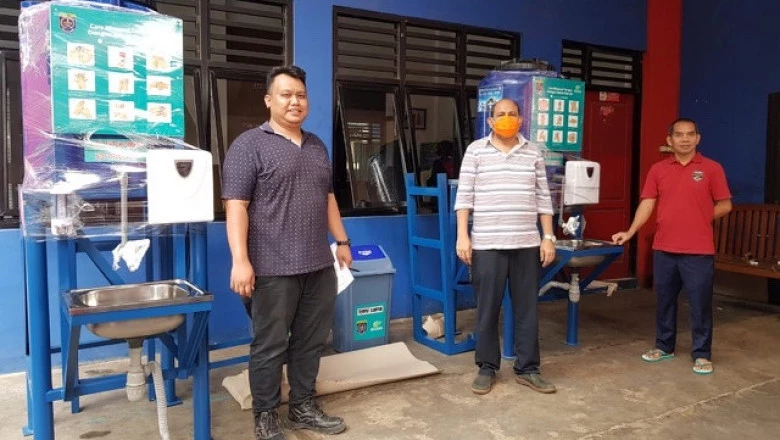 Bersama Melawan Covid-19, Pemkot Depok Dapat Bantuan Dua Wastafel Portable