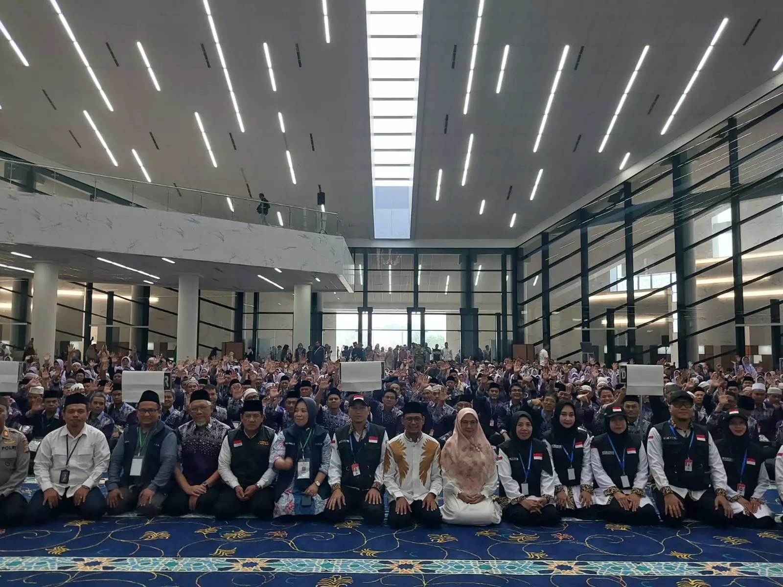 Lepas Keberangkatan Jemaah Haji Asal Depok, Bang Imam: Semoga Jadi Haji Mabrur