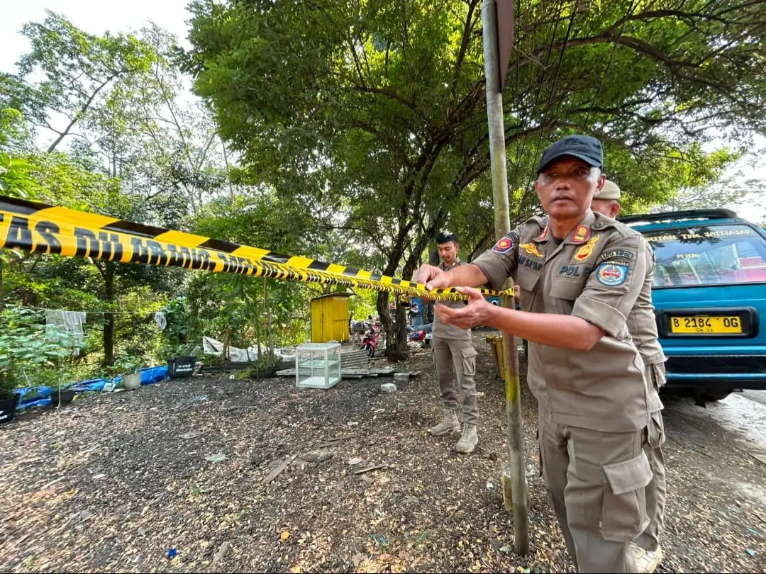 Bersih dari Bangli, Kawasan Sempadan Jalan Raya Bogor Kini Dijaga Ketat Satpol PP Depok