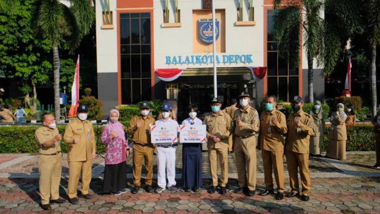 Dua Pelajar Asal Depok Ukir Prestasi di OSN, IBH Ungkapkan Kebanggaannya