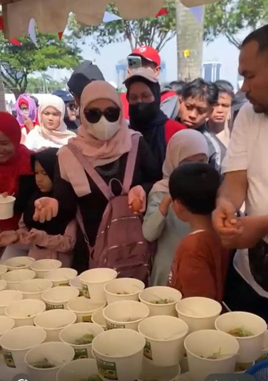UMKM Depok Go Nasional, Mie Khangen Ludes di HUT RI Monas