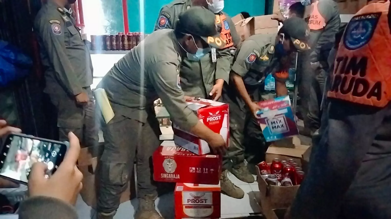 Satpol PP Depok Amankan 1.551 Minol Tanpa Izin Jual